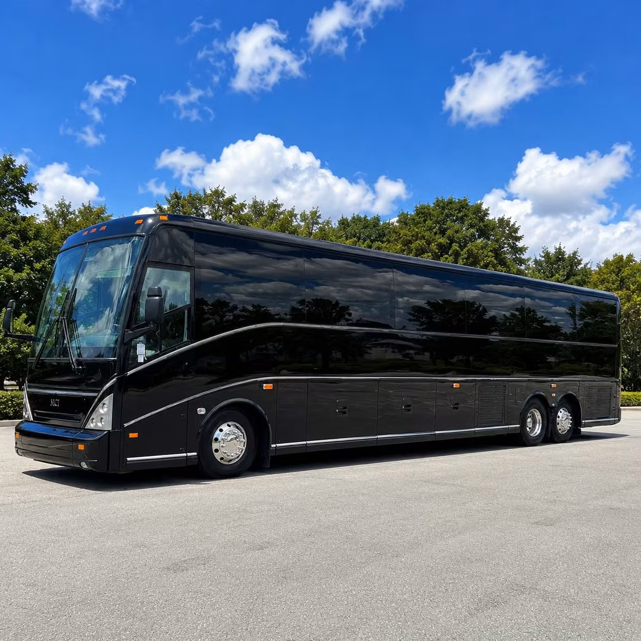 charleston wedding shuttle bus rentals that keep your big day on schedule
