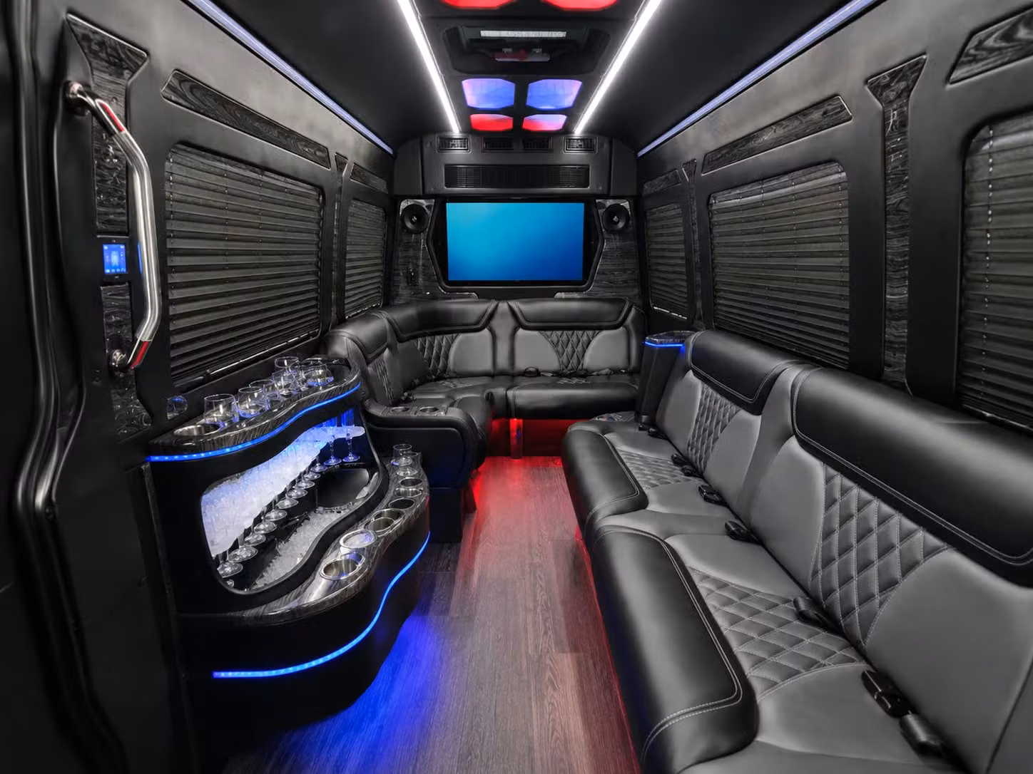 charterbusrentalcharlestonsc com is ready to handle corporate transportation to charleston s top business districts and event venues
